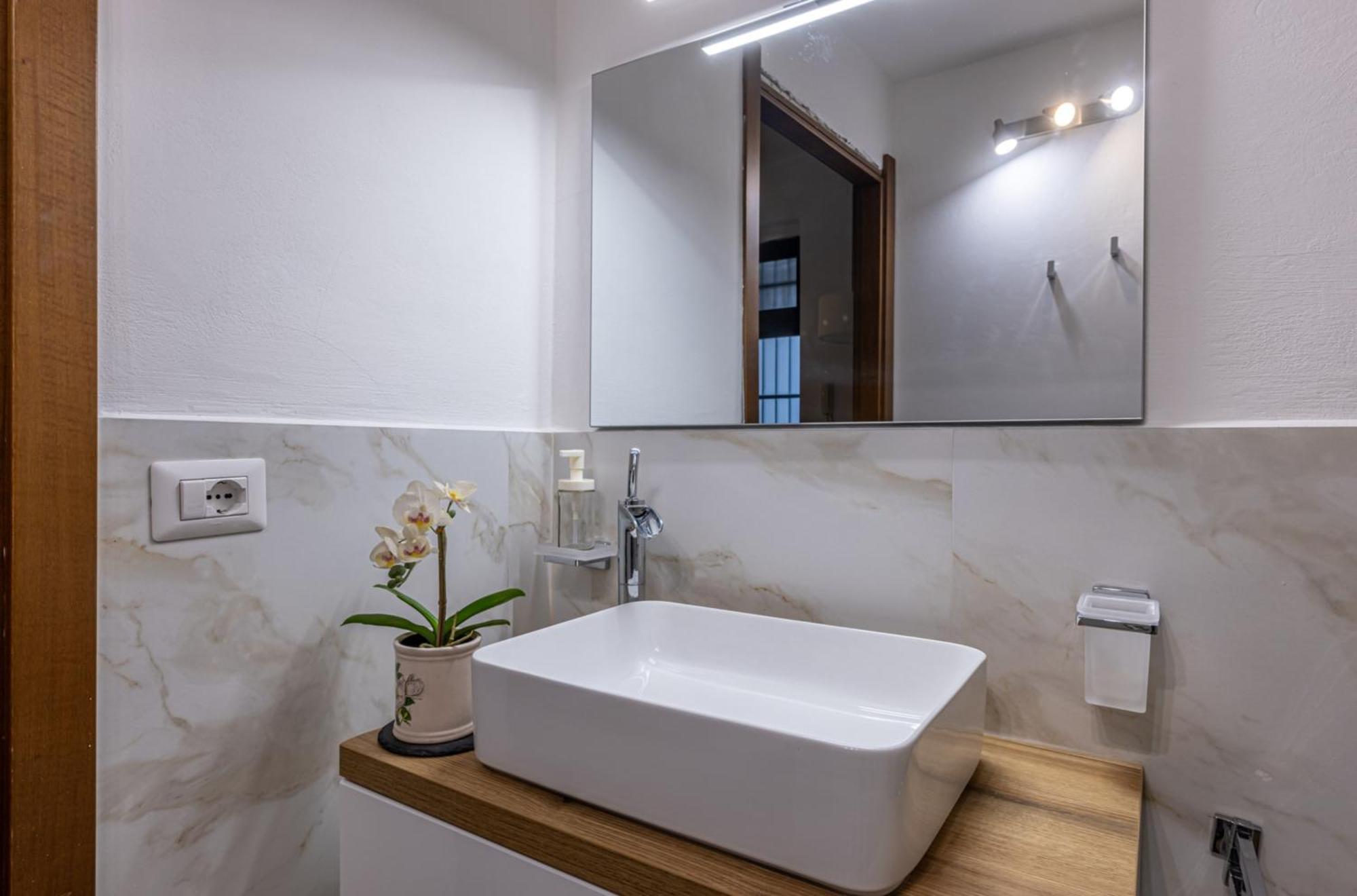Apartamento Industrial Loft In Maciacchini - Metro 50m Smartworking & Netflix *